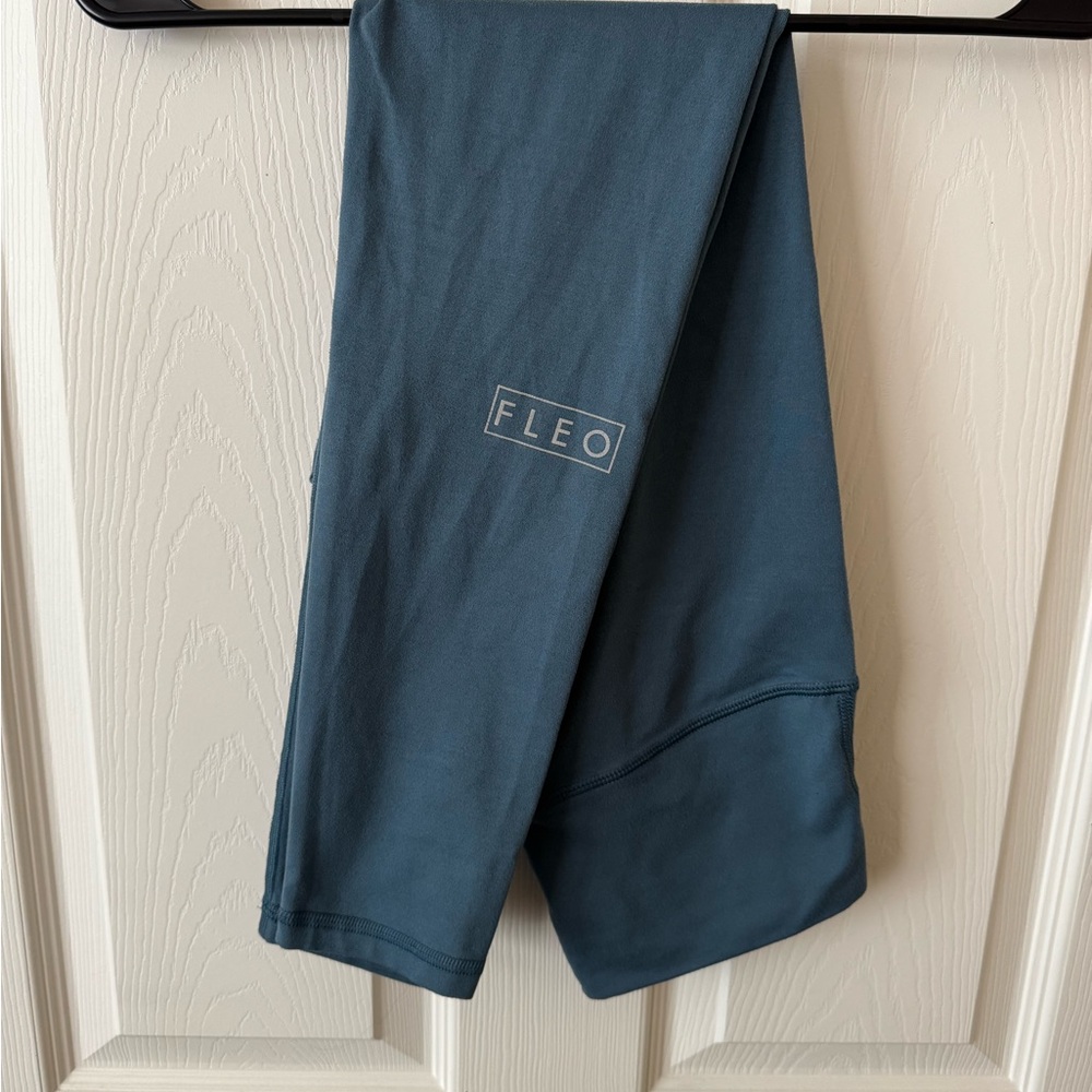 FLEO Leggings